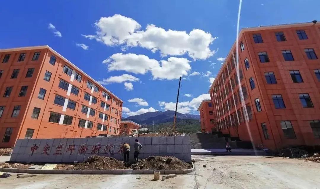 跑贏最后1個(gè)月，支起入學(xué)希望