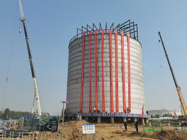 日照市廣播電視臺(tái)專題報(bào)道華北公司日照LNG項(xiàng)目施工進(jìn)展